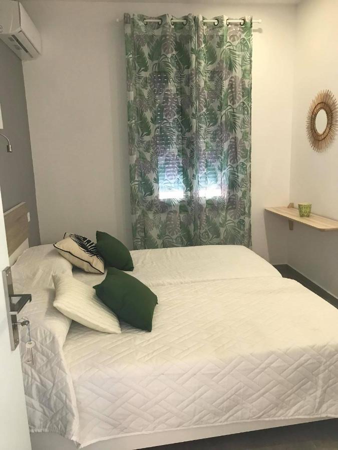 Calma apartment Maszúri Kültér fotó